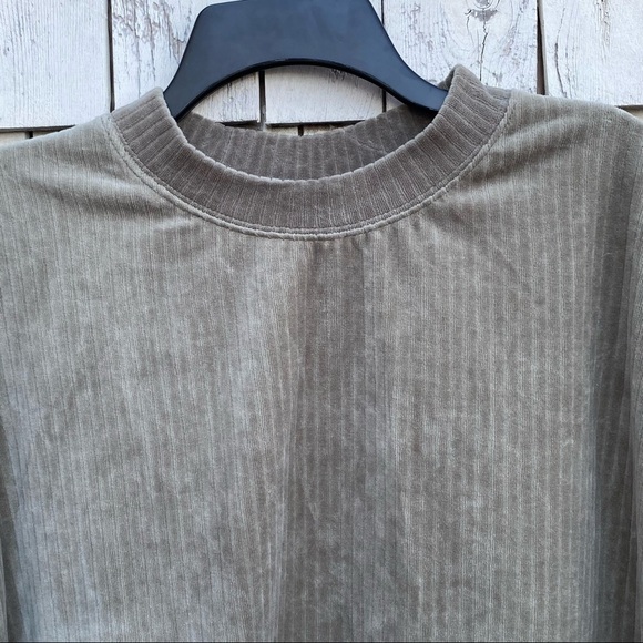 H&M Ribbed Velour Khaki Green Casual Pullover - Picture 5 of 10